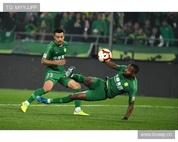 里奥中路渗透表现稳健,进攻组织持续提升 里奥中路渗透表现稳健,进攻组织持续提升