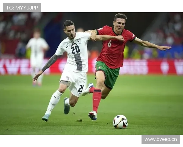 对阵阿森纳中场：帕利尼亚的对抗能力