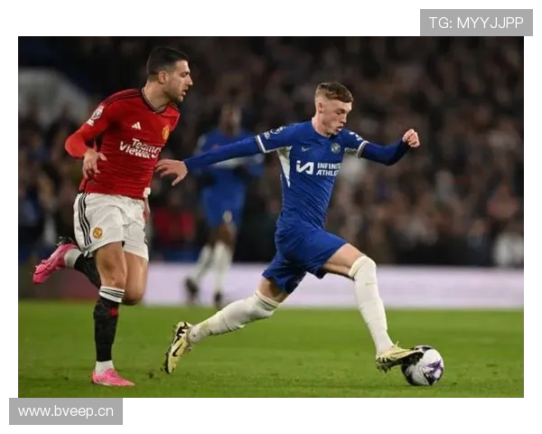 曼联防守漏洞凸显,整体结构问题成关键制约因素