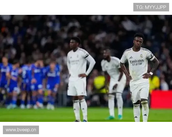 皇马更衣室权力重新分配引发球队内部格局变化，对赛季稳定性造成影响