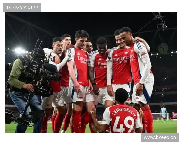 阿森纳中场控球稳健却难掌节奏,问题已逐步反映在比赛走势中 阿森纳中场控球稳健却难掌节奏,问题已逐步反映在比赛走势中