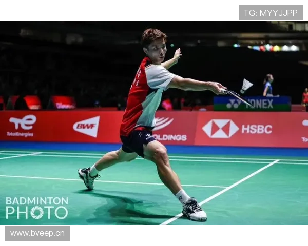 石宇奇训练完直接打车去SKP买球鞋，这生活节奏谁跟得上